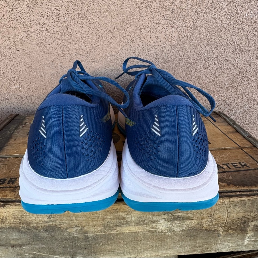 Asics Gel-Cumulus 28 Men’s Running Shoe - Picture 4 of 10